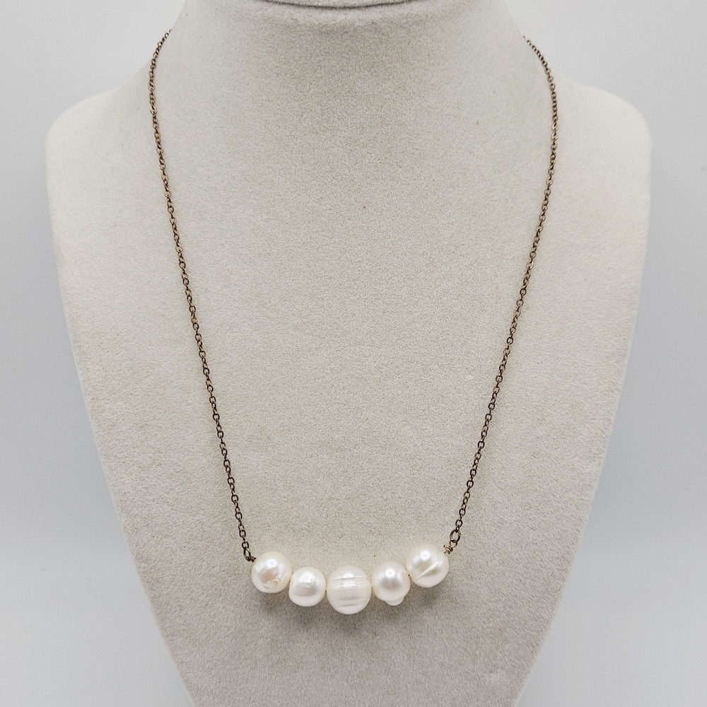 VINTAGE White Baroque Pearl 5 Large Beaded Copper Tone Necklace